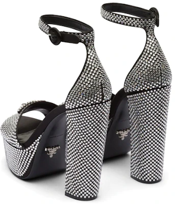 (W) Prada Satin Plateau Sandalen ''Crystal Zilver-Zwart'' 1XP53B_2AWL_F0T70_F_135 Purchase (W) Prada Satin Plateau Sandalen ''Crystal Zilver-Zwart'' 1XP53B_2AWL_F0T70_F_135