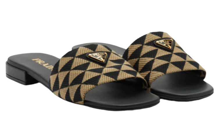 Order (W) Prada Slip-On 'Corak Segitiga Beige' 1XX637_3LK6_F0Y30_F_010