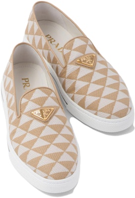 (W) Prada Slip-On 'Kain Bersulam - Krem Putih' 1S942M_3LK6_F0J0A_F_025 Shop (W) Prada Slip-On 'Kain Bersulam - Krem Putih' 1S942M_3LK6_F0J0A_F_025