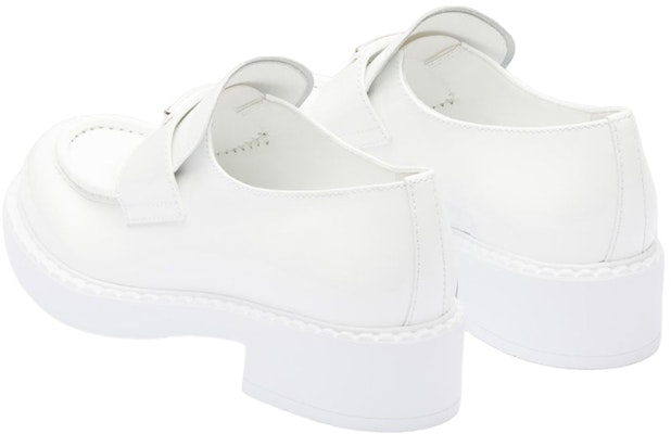 (W) プラダ レザー スリッポン (ホワイト) 1D246M_JHR_F0009_F_B050 Shop (W) プラダ レザー スリッポン (ホワイト) 1D246M_JHR_F0009_F_B050