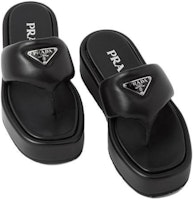 (W) Sandal Wedges Prada Hitam Kulit Nappa 35mm Lembut Padded Thong 1YZ043_2DL8_F0002_F_035 Lookbook (W) Sandal Wedges Prada Hitam Kulit Nappa 35mm Lembut Padded Thong 1YZ043_2DL8_F0002_F_035