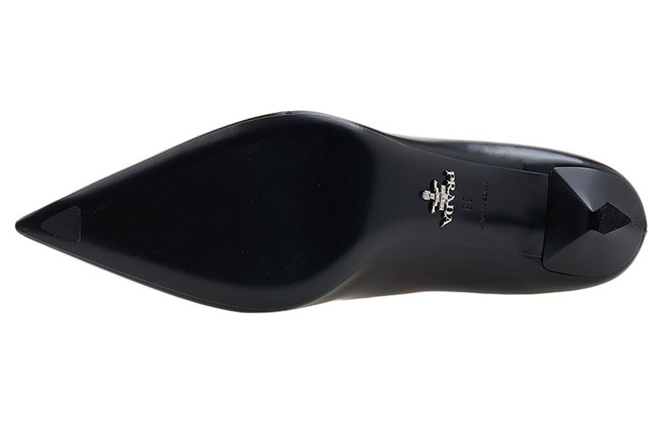 Details for PRADA普拉達 皮革 尖頭套足 簡約 細跟 高跟鞋 女款 黑色