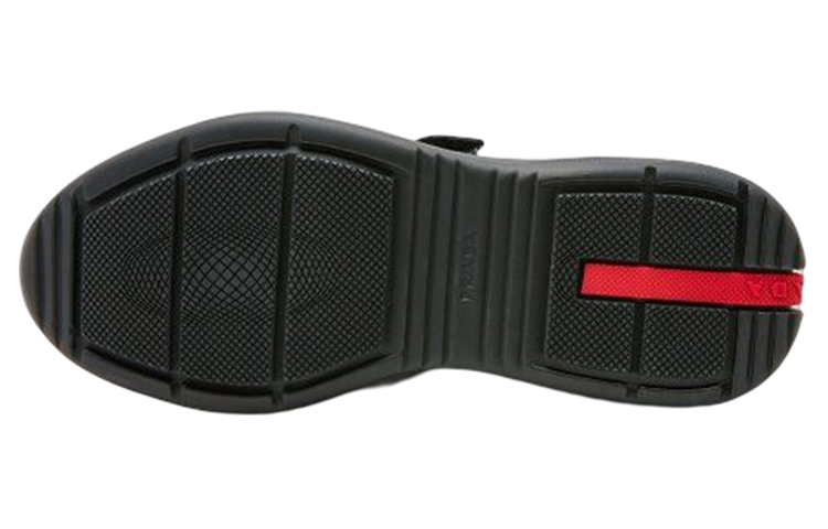 Shop (W) 普拉达运动黑色皮革运动鞋 1E796I_6GW_F0002