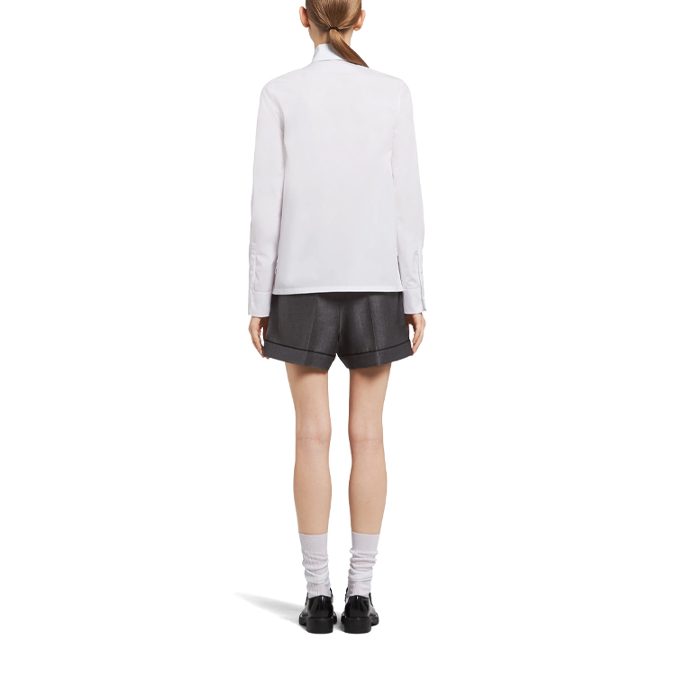 Shop (W) PRADA SS21 白色長袖寬鬆版型口袋防曬襯衫. P408FN-1ZJQ-F0009-S-211