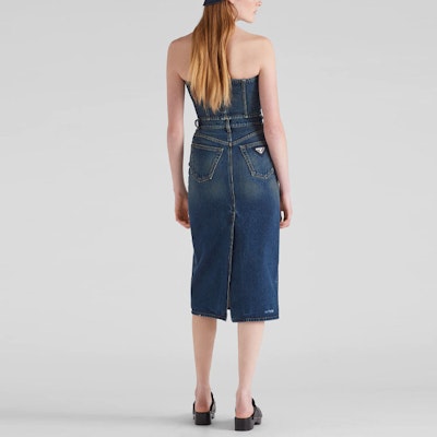 (W) PRADA SS22 Bralette Top Denim Biru Logo. GFT016-10UJ-F0008-S-212 Shop (W) PRADA SS22 Bralette Top Denim Biru Logo. GFT016-10UJ-F0008-S-212