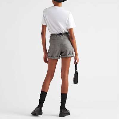 (Women) PRADA SS22 White Logo Patch Short-Sleeve T-Shirt. 35838-10YI-F0009-S-161 Shop (Women) PRADA SS22 White Logo Patch Short-Sleeve T-Shirt. 35838-10YI-F0009-S-161