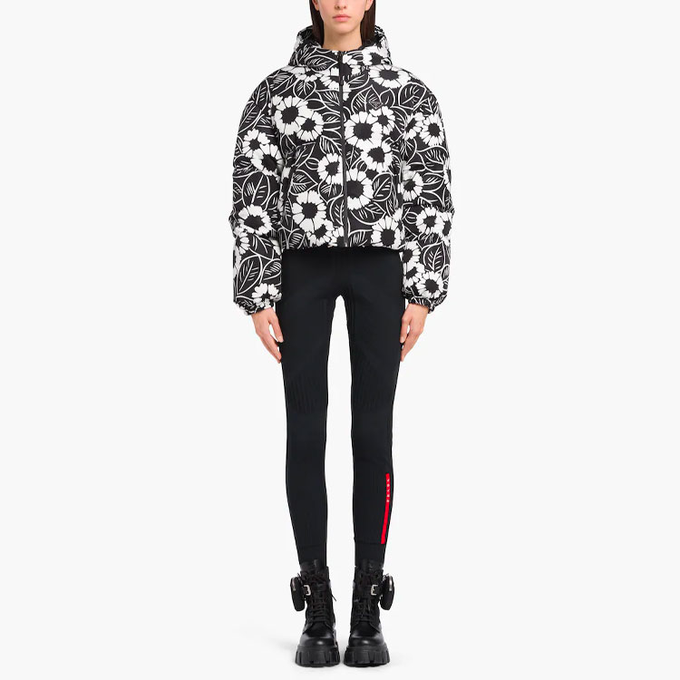 Lookbook (W) 普拉达SS22花卉Logo印花羽绒冬季黑色连帽外套. 29M698-10UU-F0967-S-212