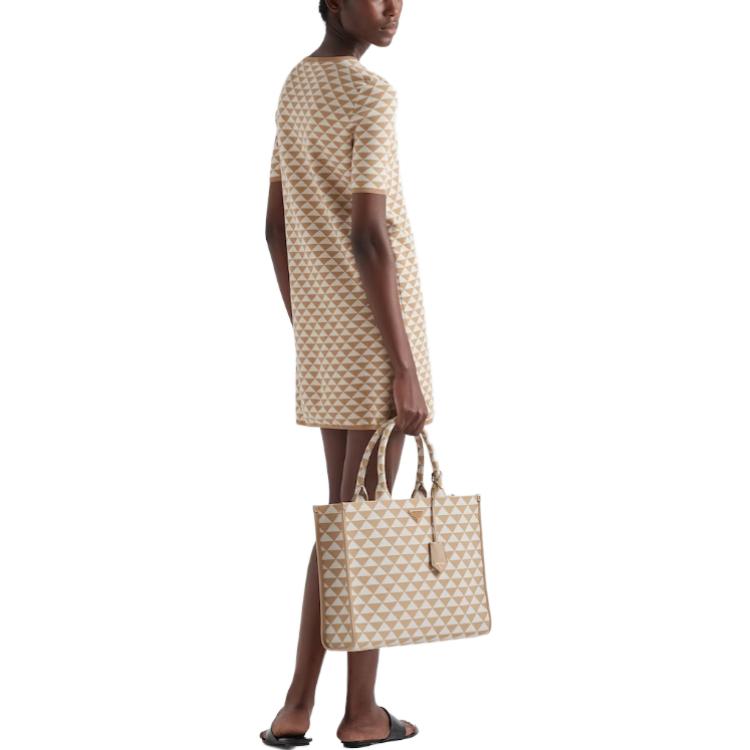 (Women) PRADA SS23  Beige Triangle Logo Print Short Sleeve Dress 23958-12QA-F0C9M-S-231 圖 4
