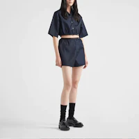 Lookbook (W) PRADA SS23 Kemeja Pendek Biru Nylon dengan Perlindungan UV 240719-1WQ8-F01AE-S-231