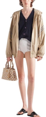 (Women) PRADA SS23 Khaki Letter Print Hooded Zip-Up Jacket 29C119-1128-F0241-S-231 Lookbook (Women) PRADA SS23 Khaki Letter Print Hooded Zip-Up Jacket 29C119-1128-F0241-S-231