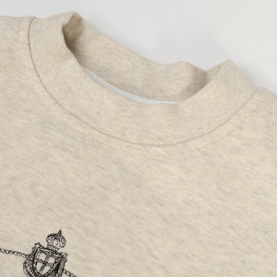 (W) 普拉达 SS23 标志印花短款圆领卫衣 米白色. 134676-1X6Q-F0018 Purchase (W) 普拉达 SS23 标志印花短款圆领卫衣 米白色. 134676-1X6Q-F0018