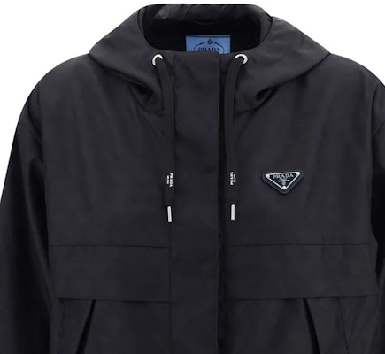 (Women) PRADA SS23 Solid Color Logo Hoodie Drawstring Jacket in Black. 29Z128-1X6O-F0002-S-232 Shop (Women) PRADA SS23 Solid Color Logo Hoodie Drawstring Jacket in Black. 29Z128-1X6O-F0002-S-232