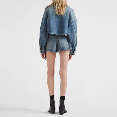 (W) PRADA SS23 Celana Pendek Denim High-Waist Biru Terbaru GFP495-12O0-F0BAU-S-231 Shop (W) PRADA SS23 Celana Pendek Denim High-Waist Biru Terbaru GFP495-12O0-F0BAU-S-231
