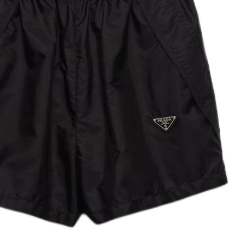 Sizing (W) PRADA SS24 黑色直筒休閒短褲 直筒設計時尚短褲 22X901-1WQ9-F0002-S-WMO