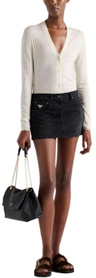 (Women) PRADA SS24 Low-Waist Mini Skirt Solid Color Black Casual Style GFD179-148J-F0557-S-OOO Lookbook (Women) PRADA SS24 Low-Waist Mini Skirt Solid Color Black Casual Style GFD179-148J-F0557-S-OOO