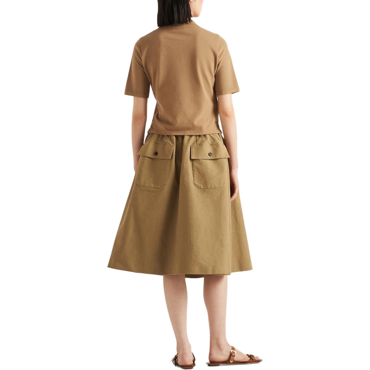 Shop (W) PRADA SS24 修身版型標誌刺繡卡其色 POLO 衫。 39575-14LR-F0241-S-OOO