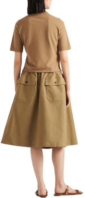 (W) PRADA SS24 修身版型標誌刺繡卡其色 POLO 衫。 39575-14LR-F0241-S-OOO Shop (W) PRADA SS24 修身版型標誌刺繡卡其色 POLO 衫。 39575-14LR-F0241-S-OOO