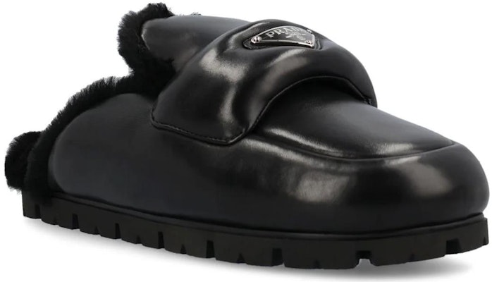 (W) Prada Triangle 'Fashion Comfort Mule' Slide Hitam 1S084N_A3B_F0002 Lookbook (W) Prada Triangle 'Fashion Comfort Mule' Slide Hitam 1S084N_A3B_F0002