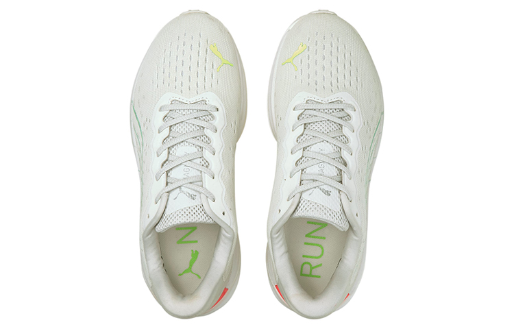 Lookbook (W) Puma Magnify Nitro ''Nimbus Cloud Green Glare'' Scarpe 195172-02