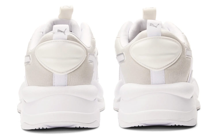 Lookbook (W) Puma RS-Curve Glow ''Weiß Silber'' 375174-02
