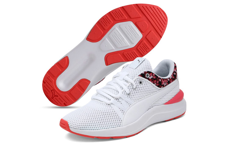 Lookbook (W) "Puma Adela 'Luces Neón Blanco'" 369836-02