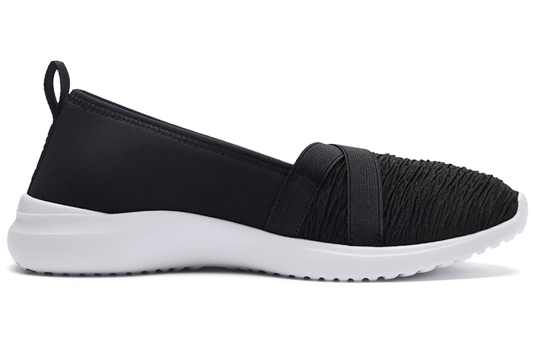 Order (W) プーマ アデリーナ "ブラック/シルバー" 369621-01