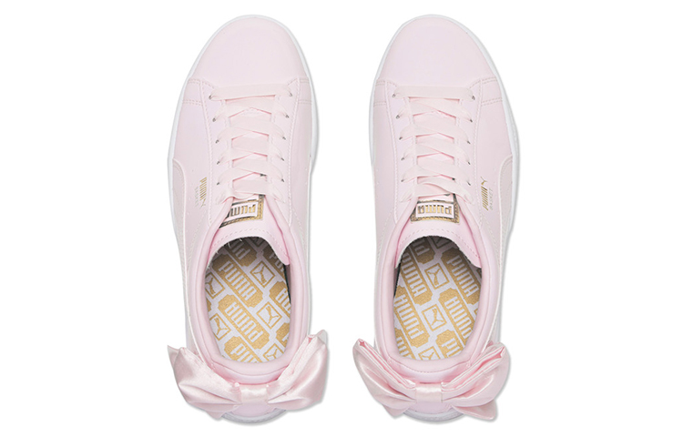 Shop (W) Puma Basket Bow Patent Baskets Blanches/Roses 368118-03