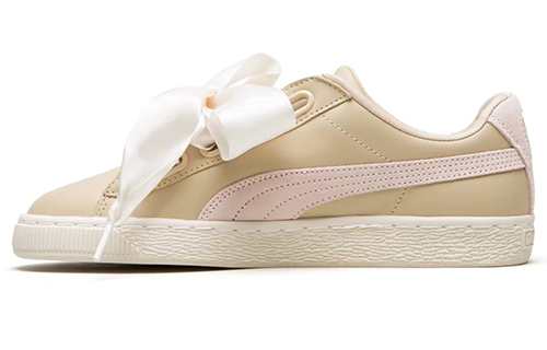 (Women) Puma Basket Heart Coach Wns 366366-01