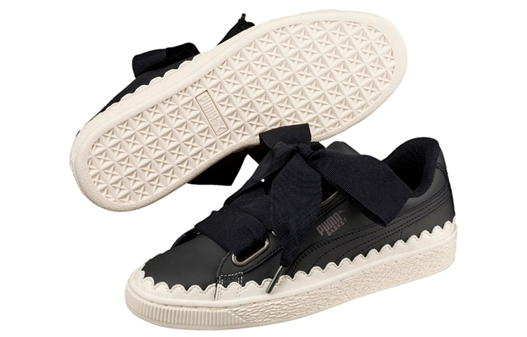 Purchase （女性）Puma Basket Heart Scallop '黑色' 366979-03