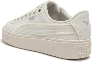 (W) Puma Basket Platform Fringe 'Putih' 399252-02 Purchase (W) Puma Basket Platform Fringe 'Putih' 399252-02