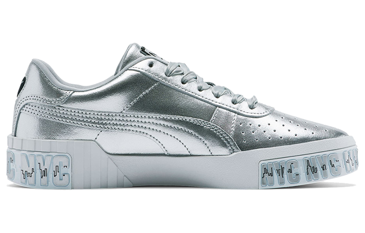 Order (W) 彪马Cali银色NYC '天际线印花' 372967-01