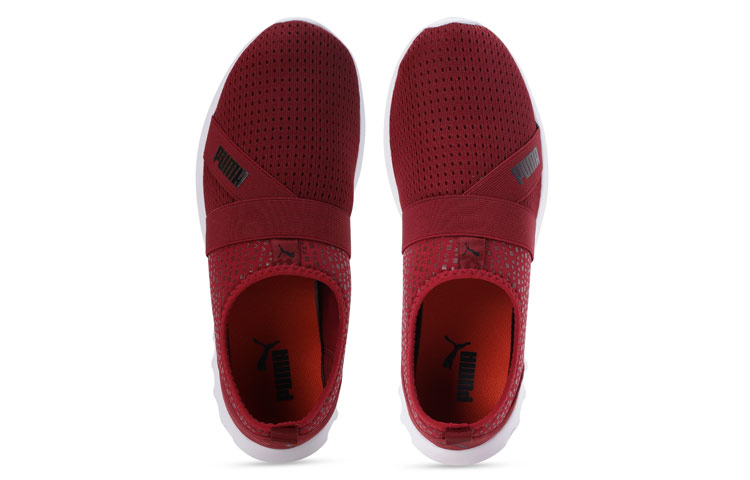 Lookbook (W) Puma Cario Slip-On ''Rood Casual Running'' 193332-07