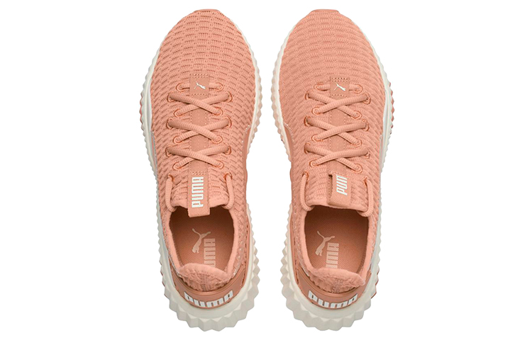 Lookbook (W) Puma Defy Low Chaussures de Course Orange/Blanc 190949-05