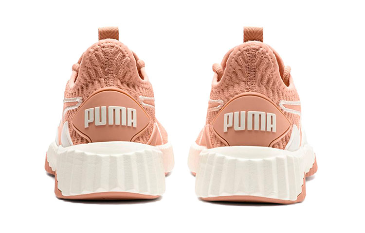 Shop (W) Puma Defy Low Chaussures de Course Orange/Blanc 190949-05