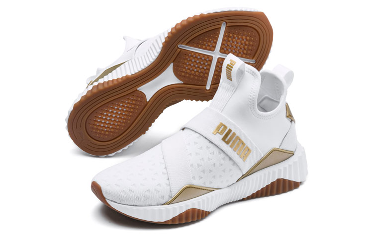 Lookbook (W) Puma Defy Mid Sparkle ''Metallic Goud'' 192448-02
