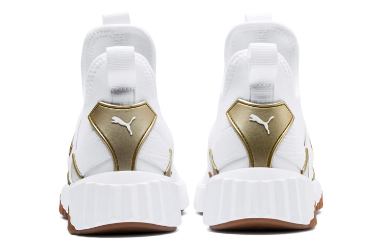 Shop (W) Puma Defy Mid Sparkle ''Metallic Goud'' 192448-02
