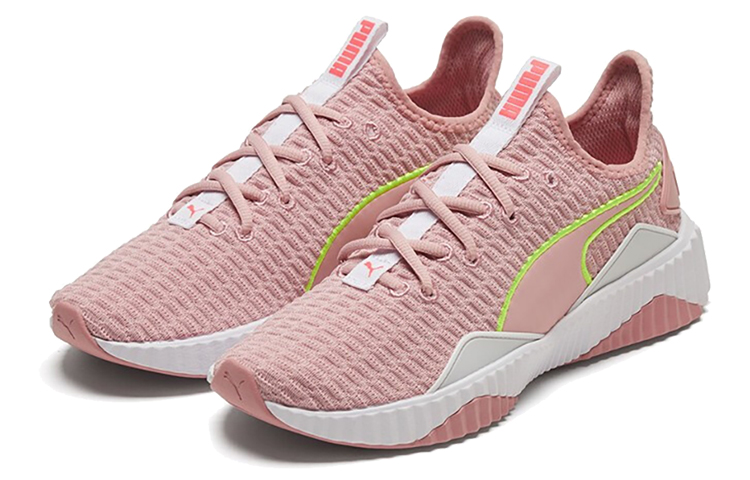Lookbook Puma Defy 耐磨低筒運動休閒鞋 女款 粉白