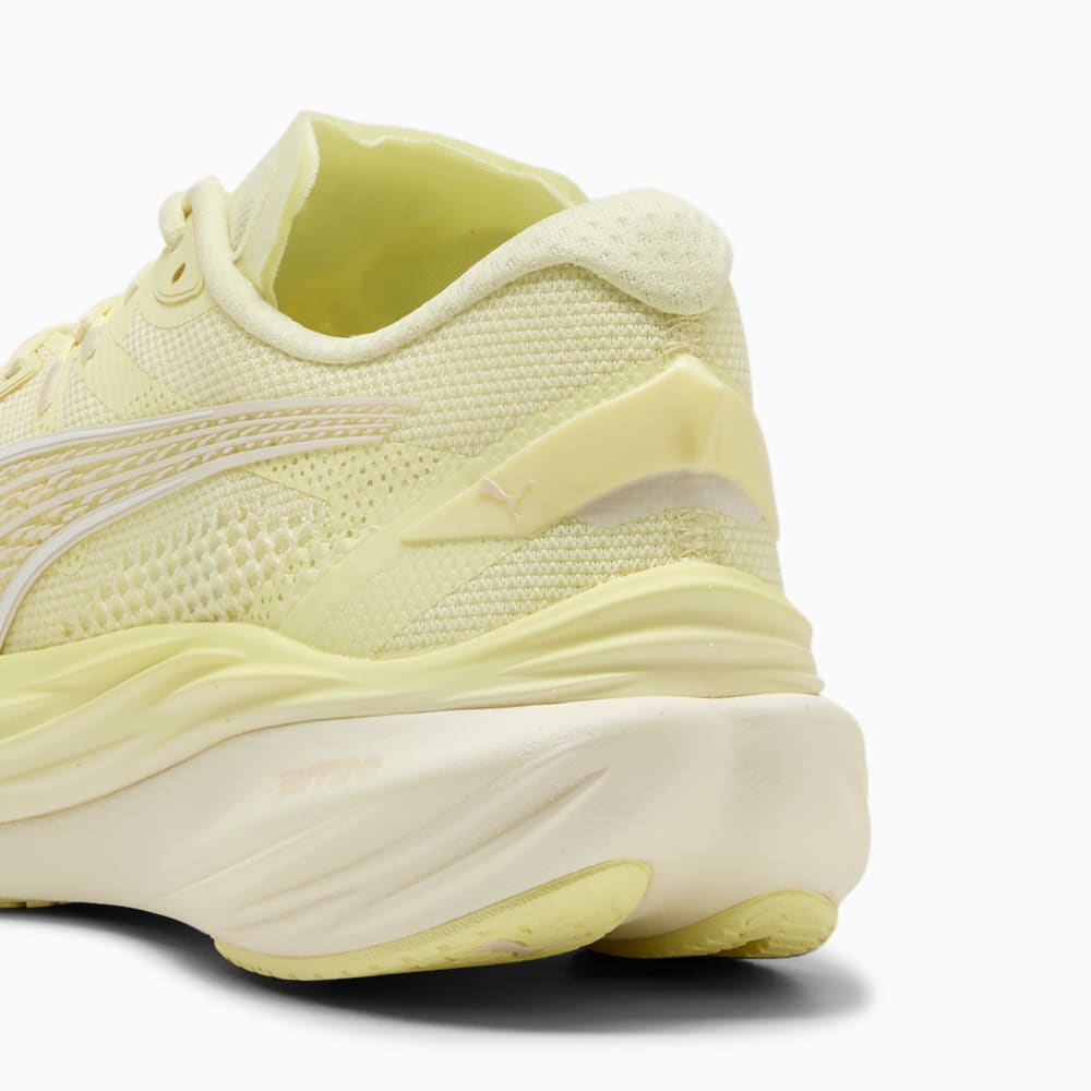 Lookbook (W) Puma Deviate Nitro 3 Oro Luna/Nieve Alpina 309708-21