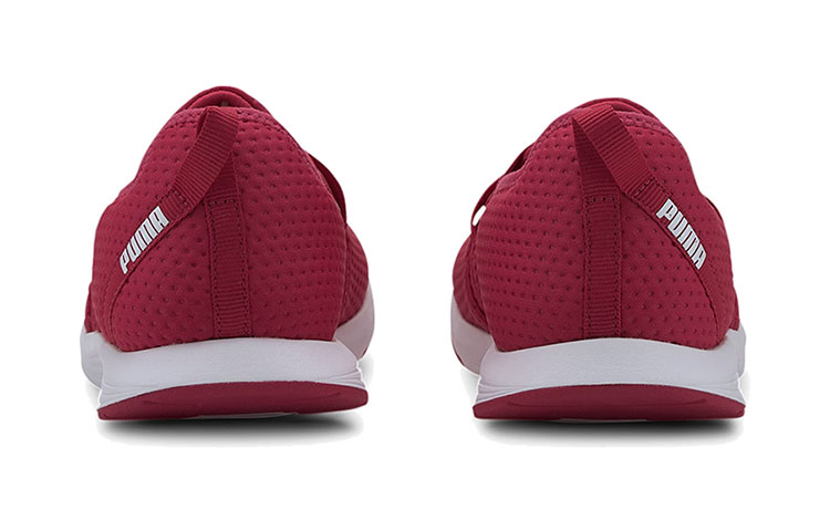 Shop PUMA Ella Ballet 低筒 慢跑鞋 女款 粉白