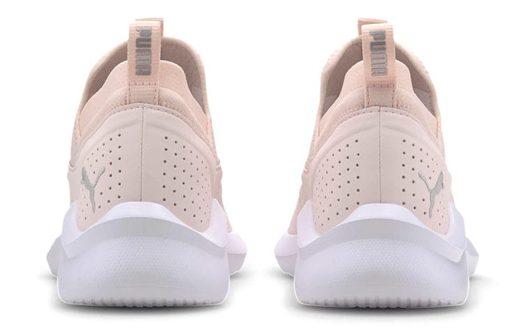 Lookbook (W) Puma Emergence Mesh 'Rosewater' untuk Wanita 193093-02