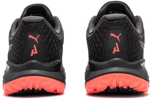 PUMA Fast-Trac Nitro GTX WNS 舒適萬用 防滑減震 低筒 跑步鞋 女款 黑色 Lookbook PUMA Fast-Trac Nitro GTX WNS 舒適萬用 防滑減震 低筒 跑步鞋 女款 黑色