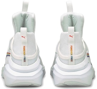 (W) Puma Fierce 2 'Pride' Edisi Kebanggaan 195182-01 Shop (W) Puma Fierce 2 'Pride' Edisi Kebanggaan 195182-01