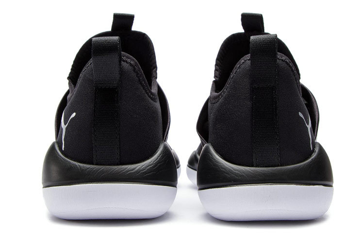 Shop (W) Puma Flourish Cosmic Low ''Nero'' 192388-01
