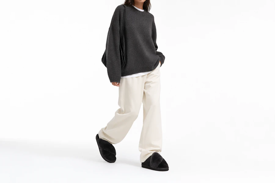(女性)Puma Fluff X Strap 拖鞋 '黑色' 384936-01 Order (女性)Puma Fluff X Strap 拖鞋 '黑色' 384936-01