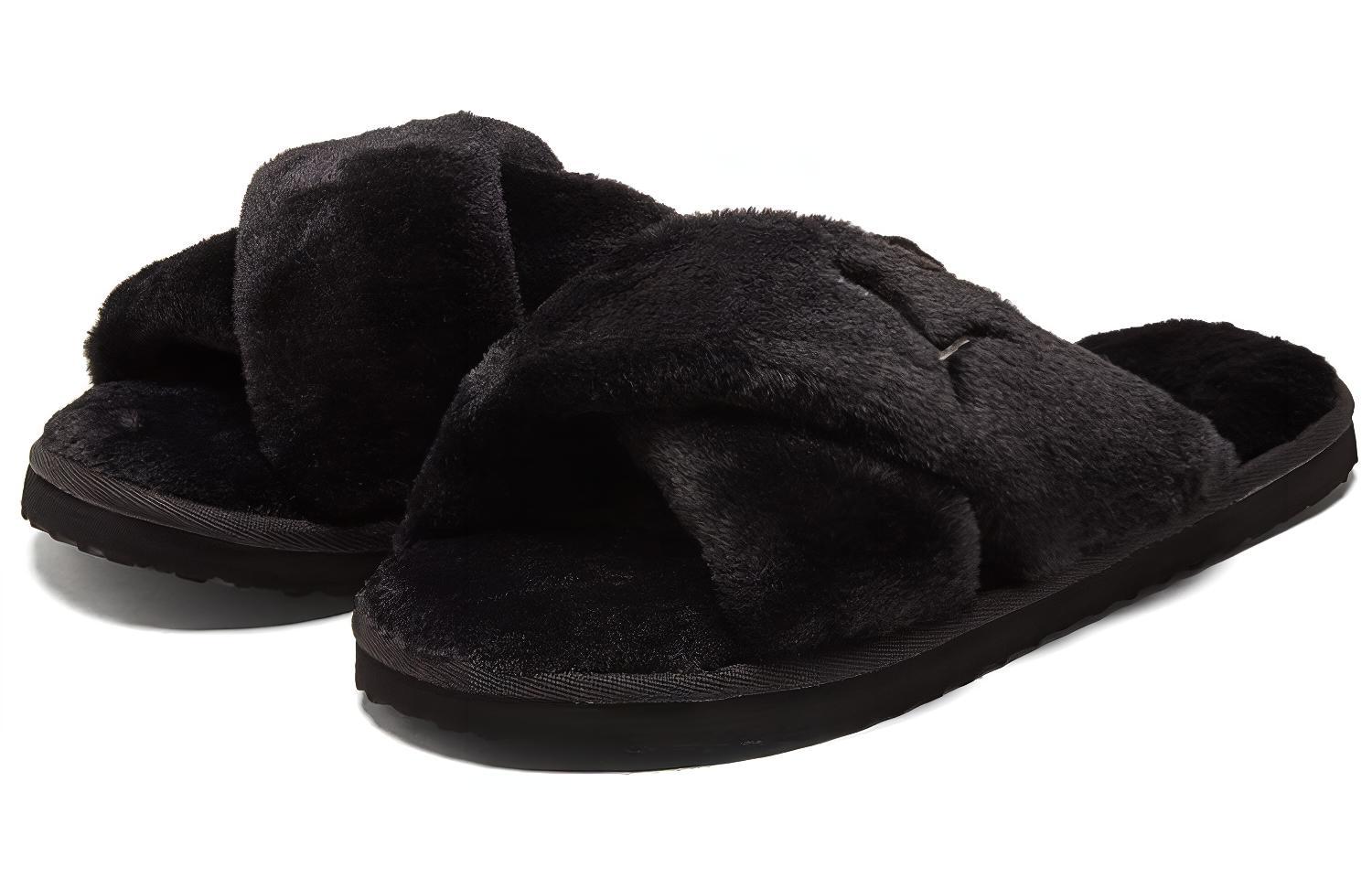 Shop （女性）Puma Fluff X Strap 拖鞋 '黑色' 384936-01