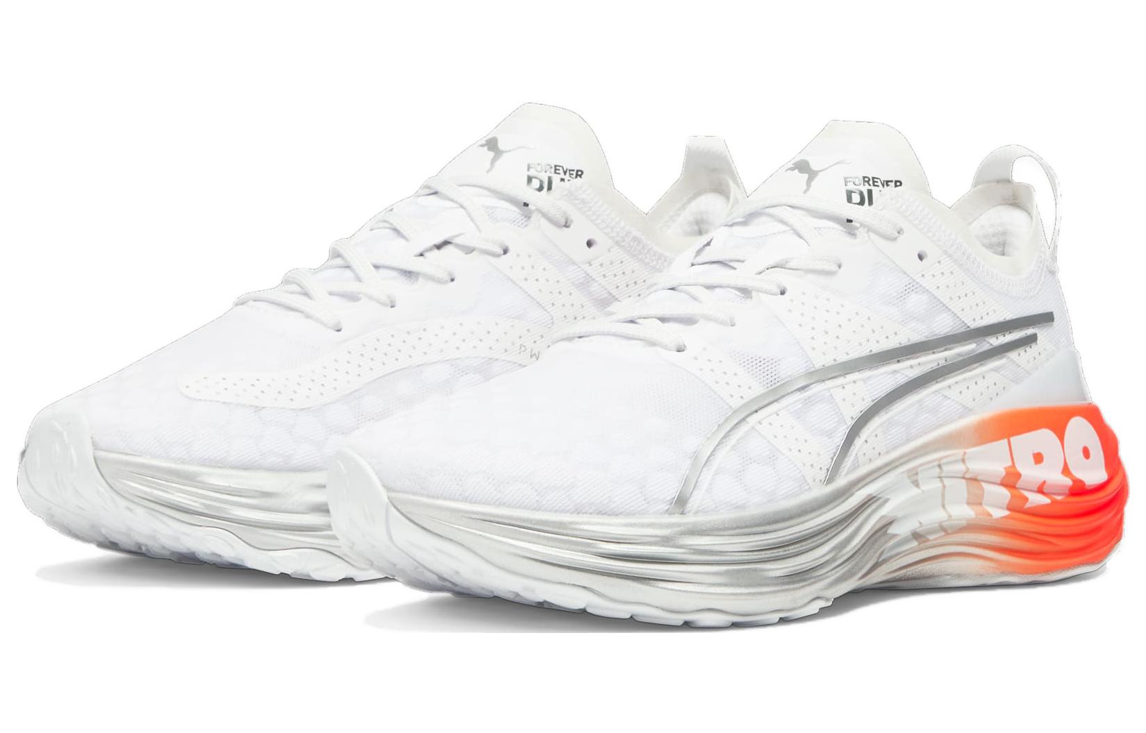 Lookbook (W) プーマ フォーエバーラン ニトロ 白/チェリートマト 309758-01