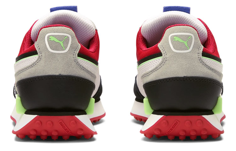 Lookbook (W) 푸마 퓨처 라이더 '더블 베리 글리치' 381684-01