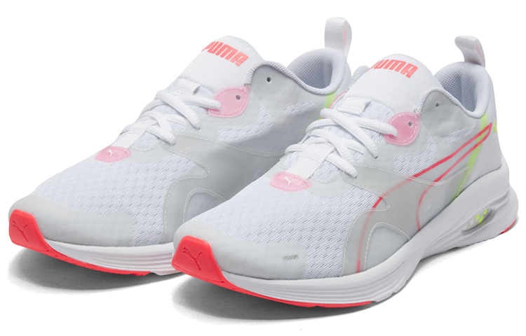 Lookbook 彪馬混合火焰亮粉耐磨低幫跑步鞋 女款 白色