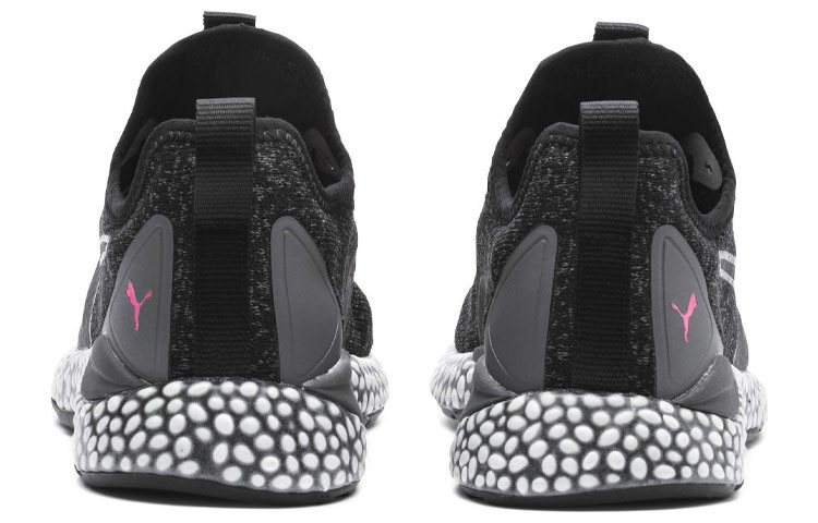 Lookbook (W) Puma Hybrid Runner ''Noir Blanc Rose'' 191112-01