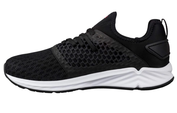 W) プーマ イグナイト メッシュ ブラック/オレンジ 188585-01を購入